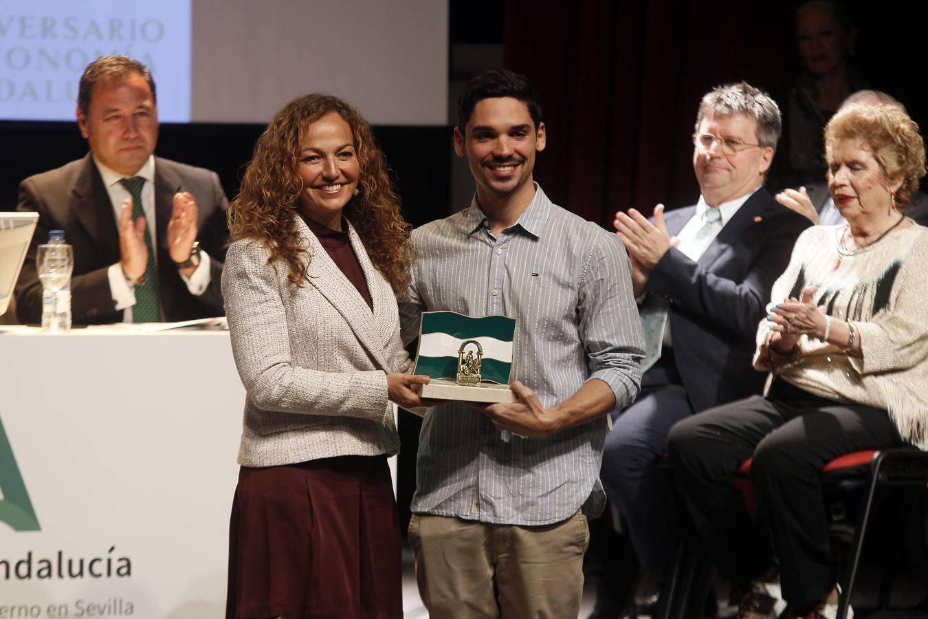 Entrega de «Banderas de Andalucía» de la provincia de Sevilla