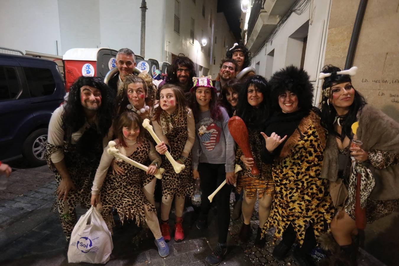 FOTOS: Ambiente el primer sábado de Carnaval en Cádiz