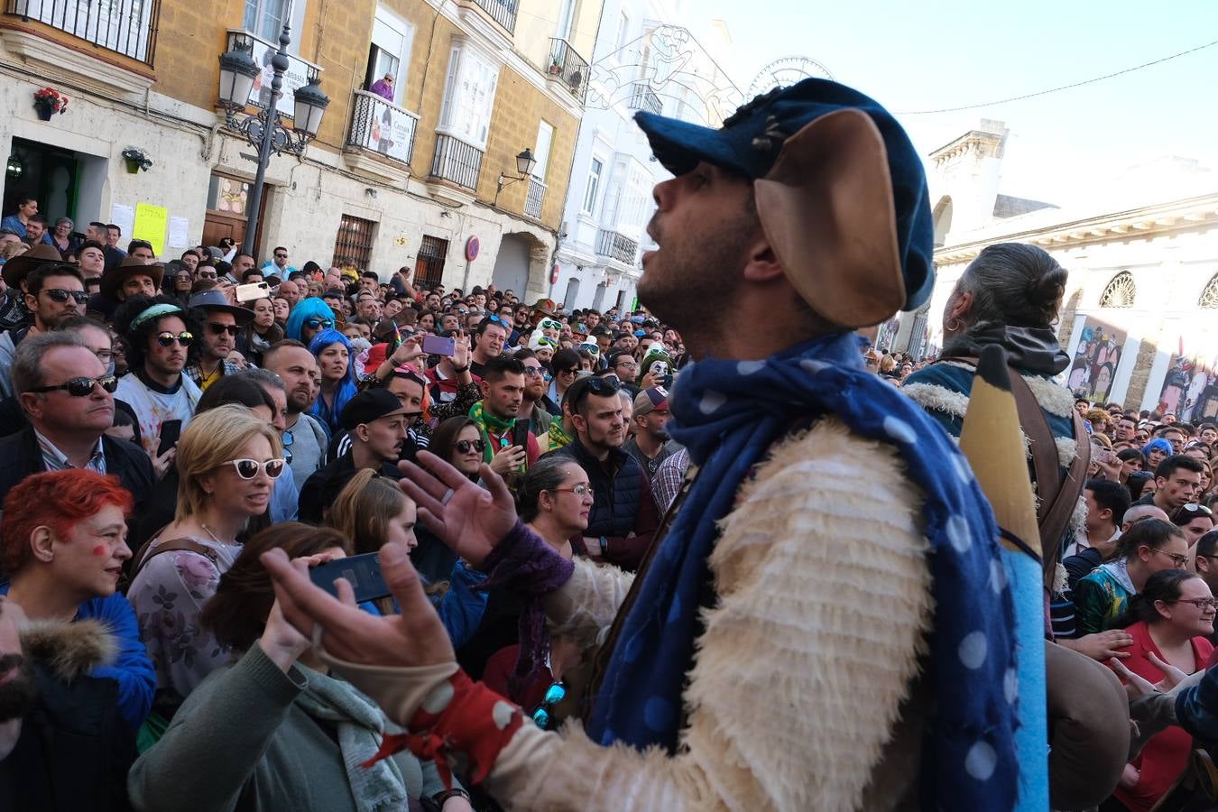 FOTOS: Gran ambiente en la Batalla de coplas del Carnaval de Cádiz 2020