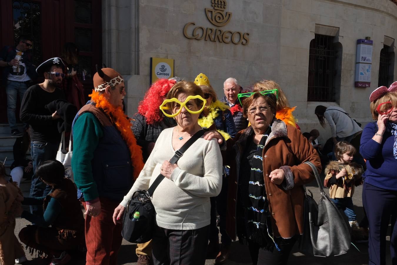 FOTOS: Gran ambiente en la Batalla de coplas del Carnaval de Cádiz 2020