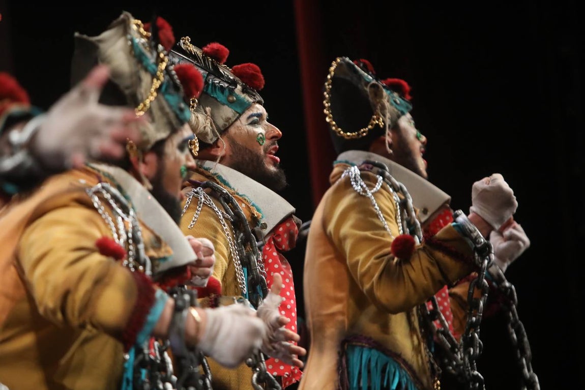 FOTOS: Comparsa Los Encaidenaos en el COAC 2020