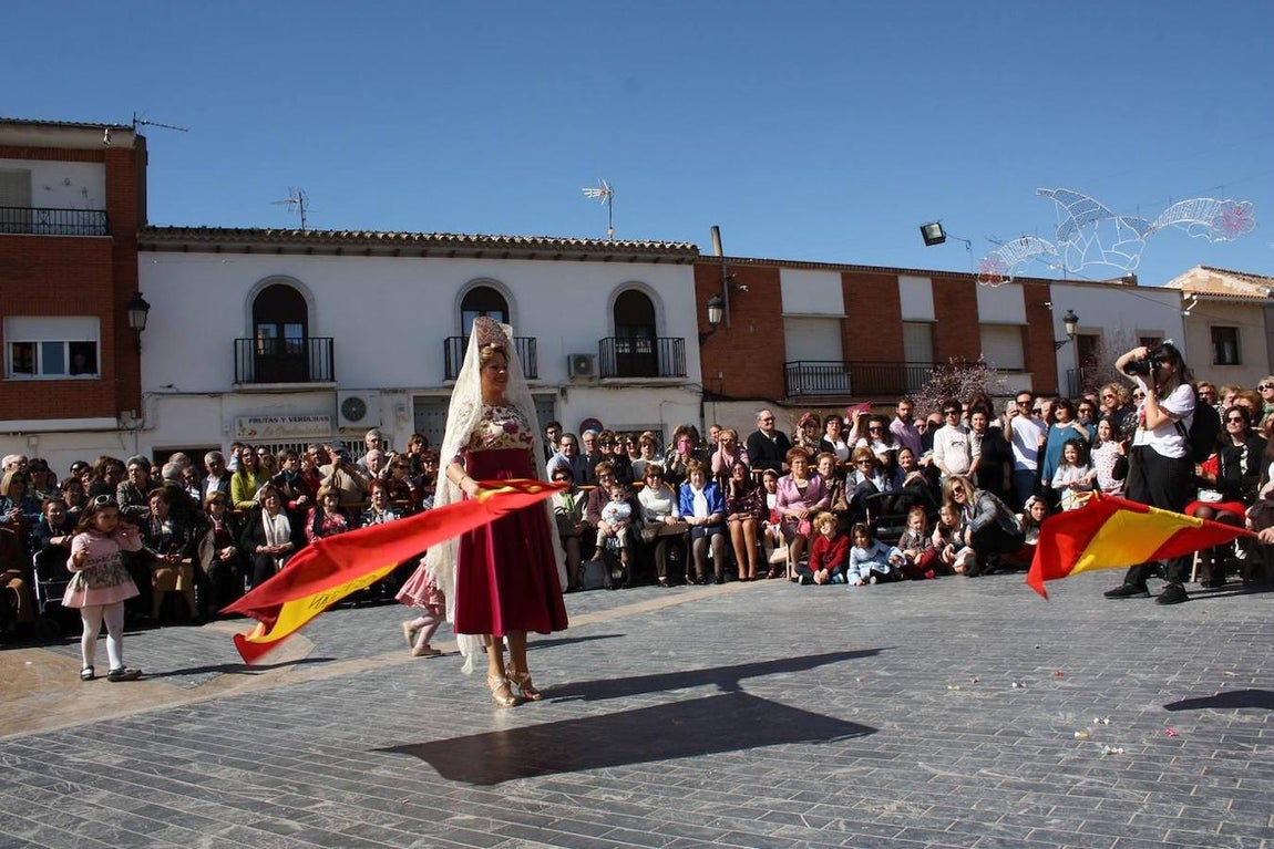 Miguel Esteban celebra su emocionante Jota Pujada