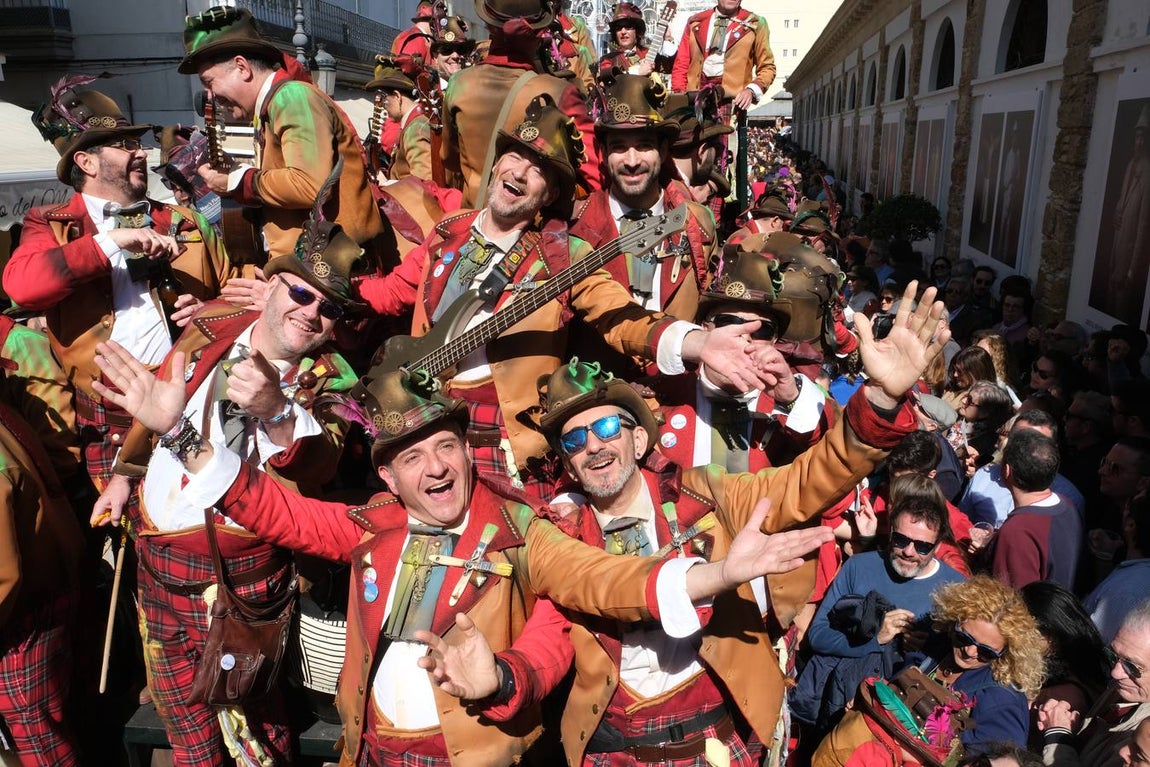FOTOS: Lleno en Cádiz el Domingo de coros de Carnaval