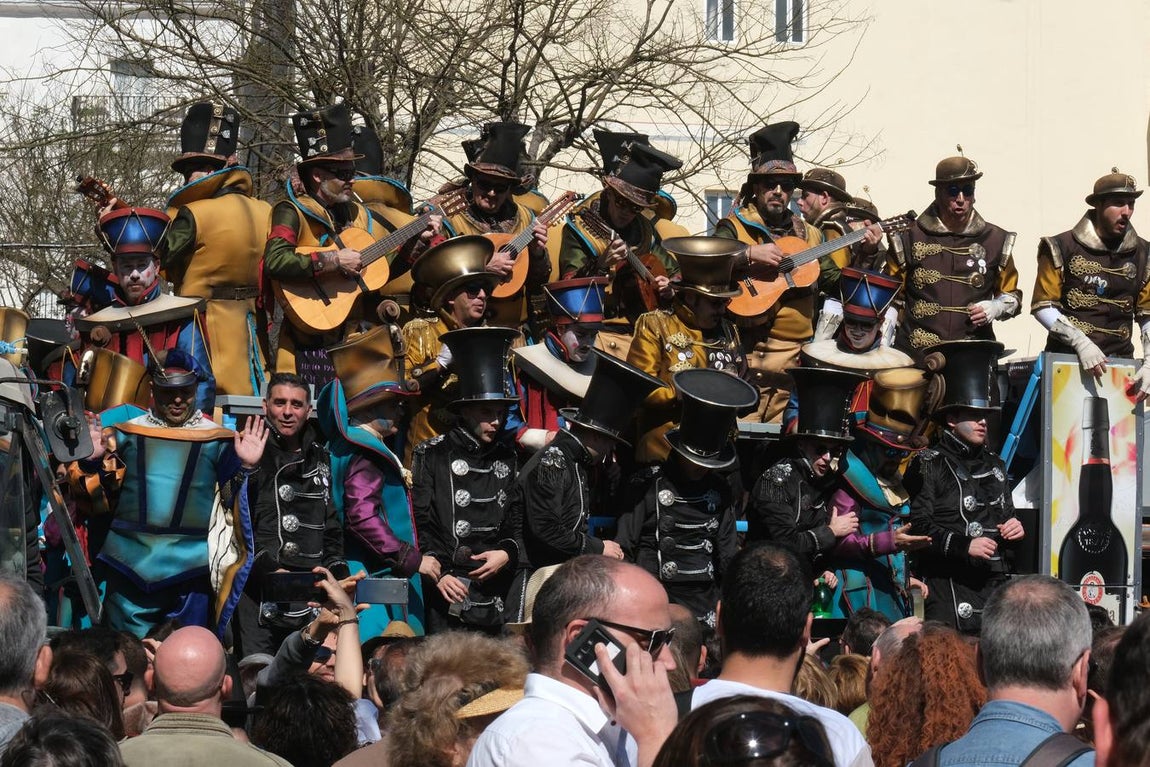 FOTOS: Lleno en Cádiz el Domingo de coros de Carnaval