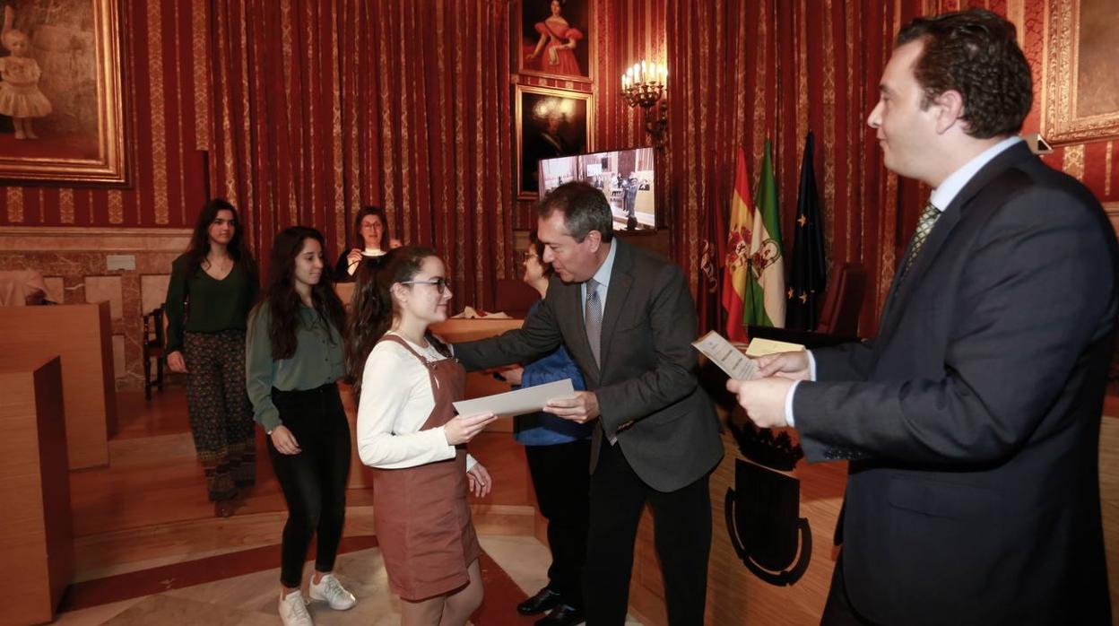 Premios a los jóvenes científicos de Sevilla