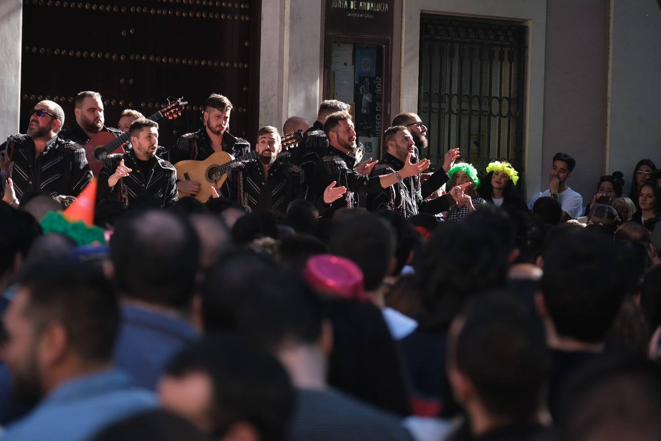 FOTOS: Lunes de coros en el Carnaval de Cádiz 2020