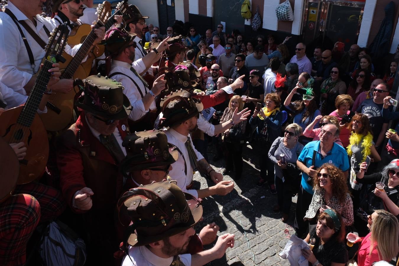 FOTOS: Lunes de coros en el Carnaval de Cádiz 2020