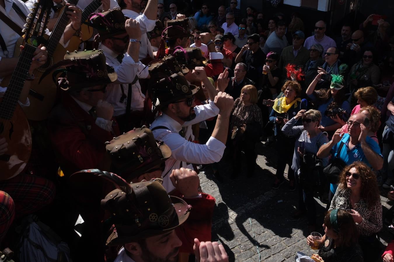 FOTOS: Lunes de coros en el Carnaval de Cádiz 2020