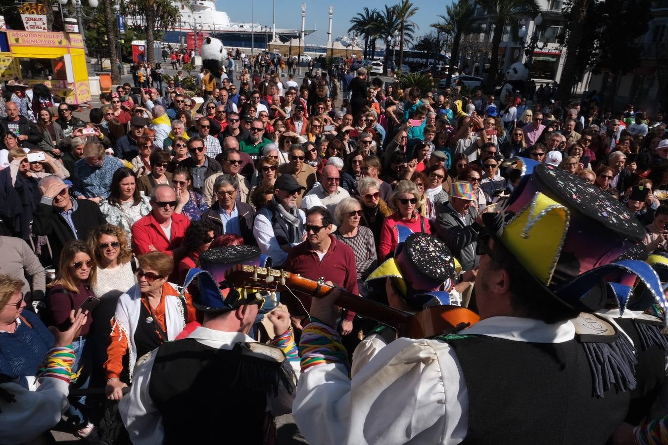 FOTOS: Lunes de coros en el Carnaval de Cádiz 2020