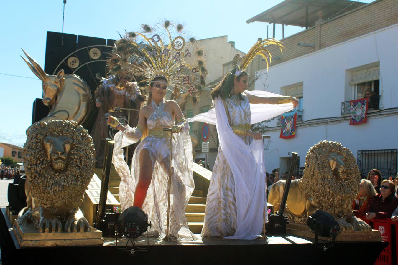 El animado carnaval de Villafranca de los Caballeros, en imágenes