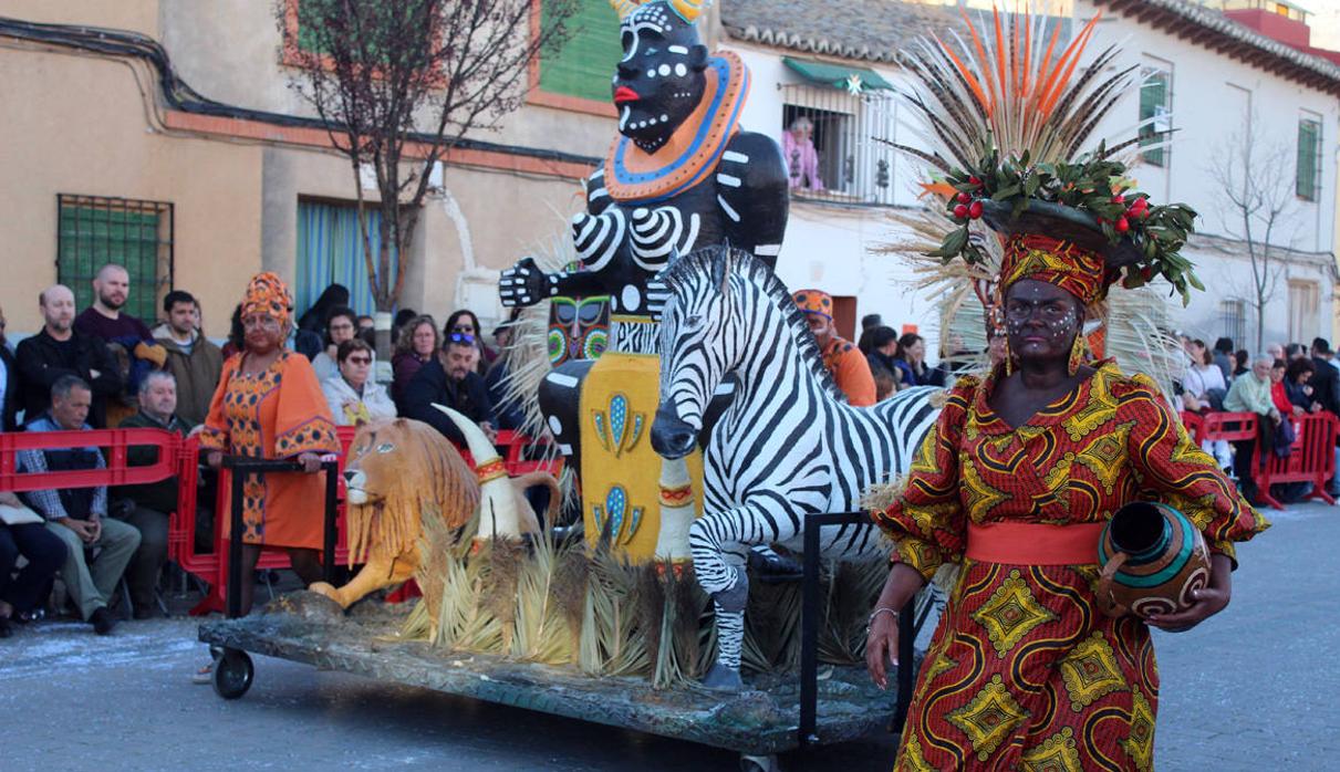 El animado carnaval de Villafranca de los Caballeros, en imágenes