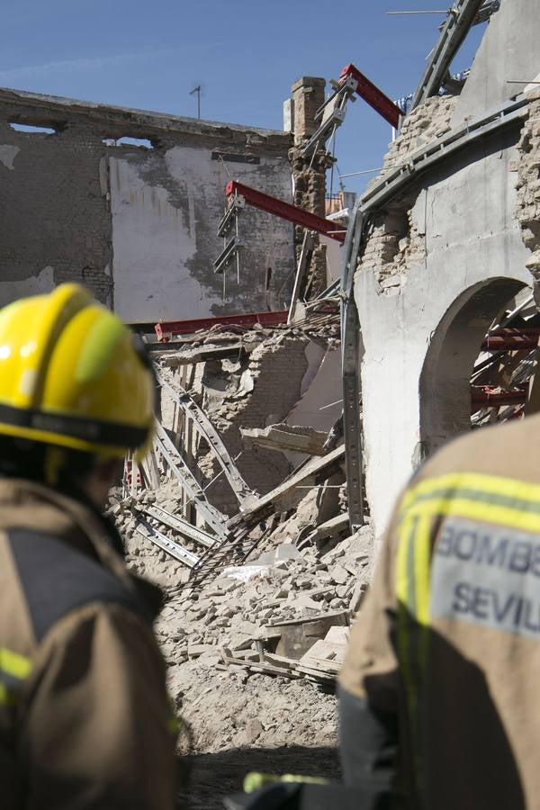 Imágenes del derrumbe que ha causado dos heridos en el Casco Histórico