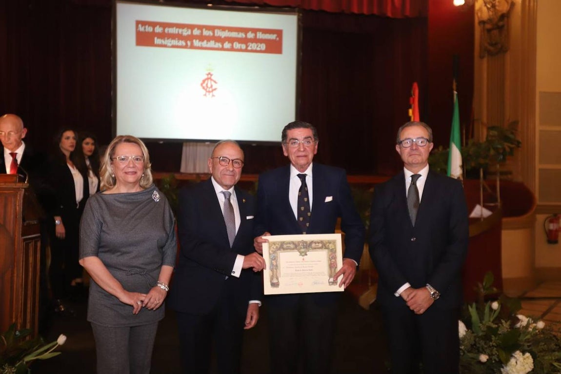 La entrega de distinciones del Círculo de la Amistad de Córdoba, en imágenes