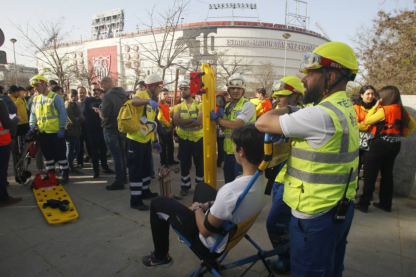 Simulacro de evacuación en el Sánchez-Pizjuán