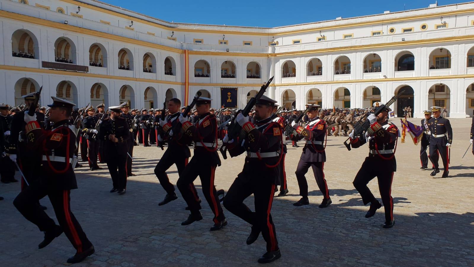 FOTOS: Parada y desfile militar por el 483 aniversario de la Infantería de Marina