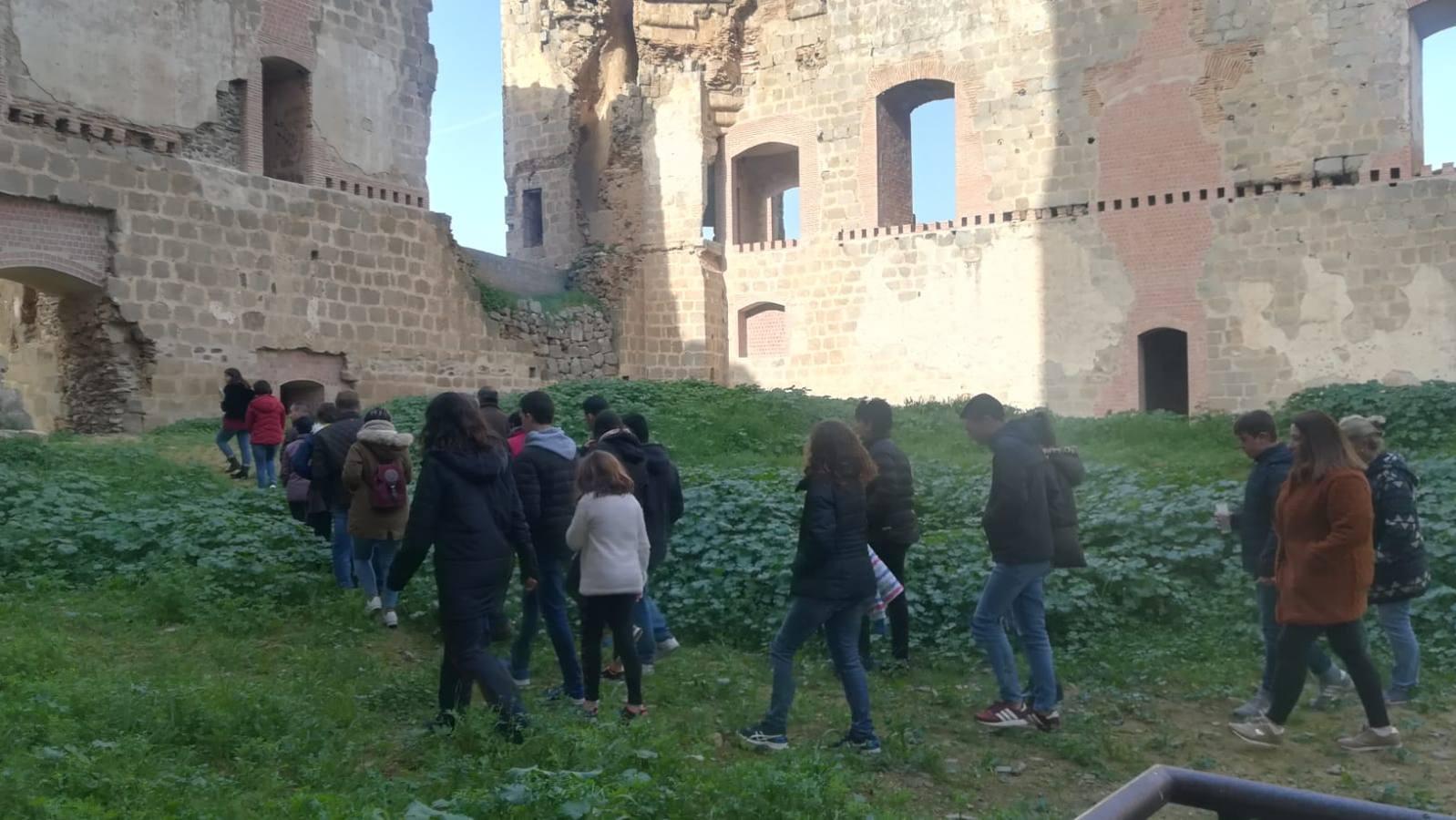 Las visitas al Castillo de Belalcázar con motivo del 28-F, en imágenes