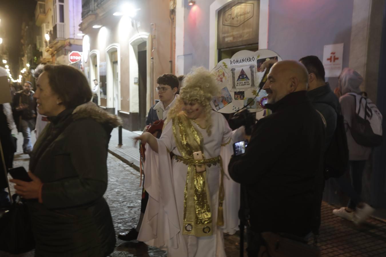 Los romanceros toman el Mentidero