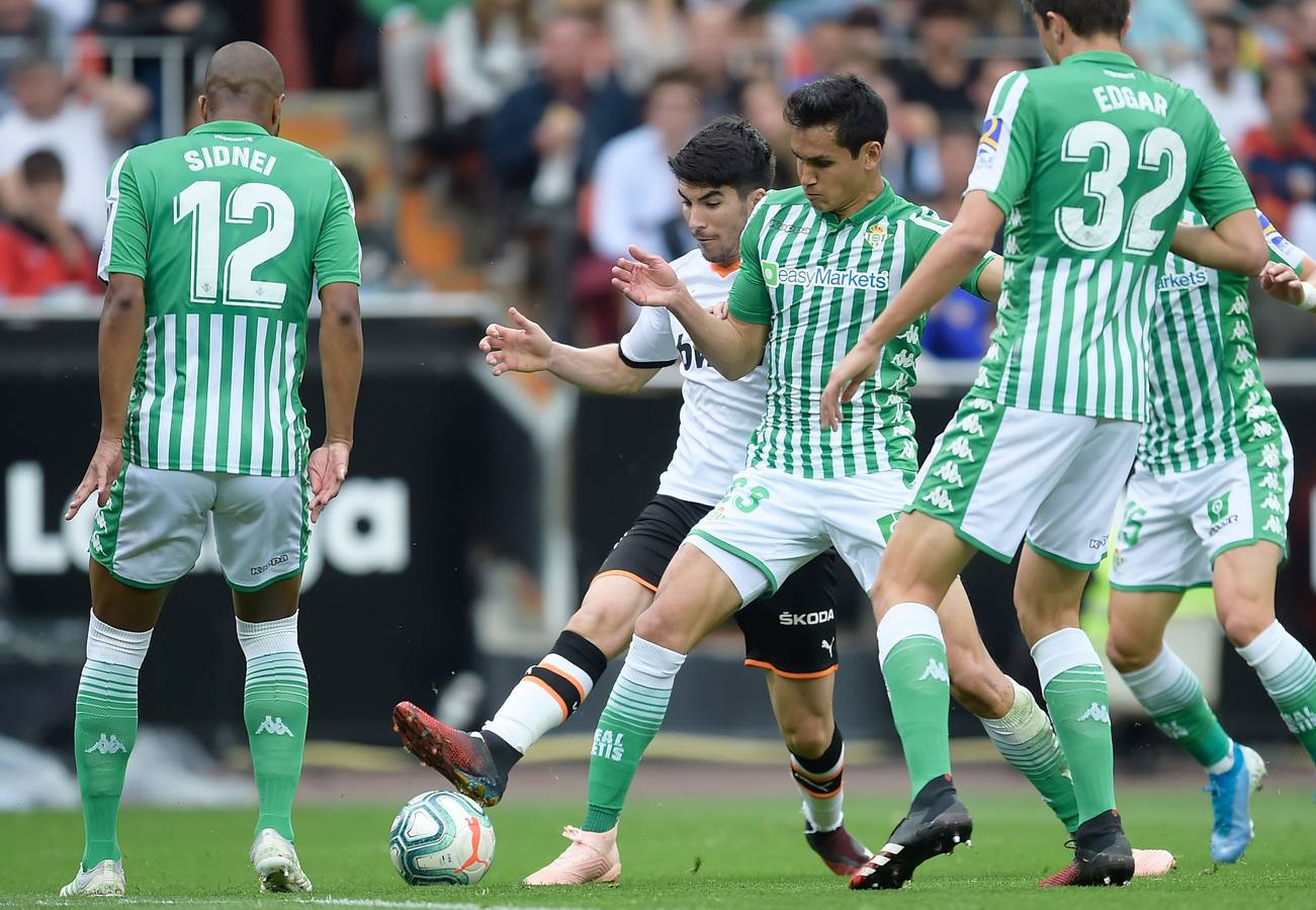 En imágenes, la derrota del Betis ante el Valencia en Mestalla