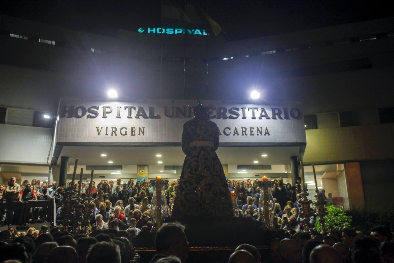 Las mejores imágenes del vía crucis del Señor de la Sentencia