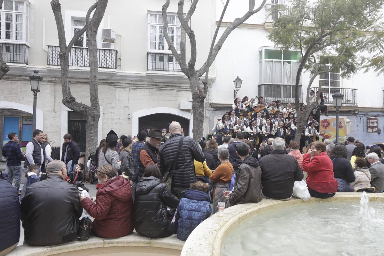 FOTOS: Cádiz se despide de febrero con los carruseles de coros el segundo sábado de carnaval