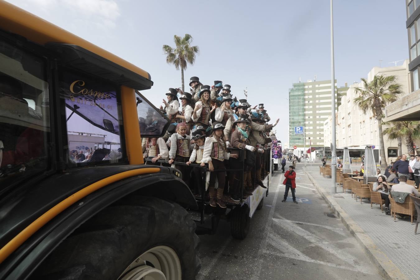 FOTOS: Cádiz se despide de febrero con los carruseles de coros el segundo sábado de carnaval