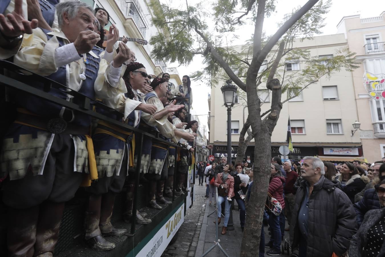 FOTOS: Cádiz se despide de febrero con los carruseles de coros el segundo sábado de carnaval