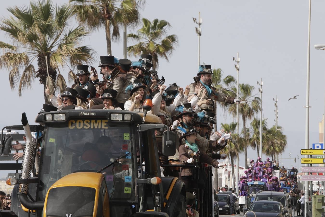 FOTOS: Cádiz se despide de febrero con los carruseles de coros el segundo sábado de carnaval