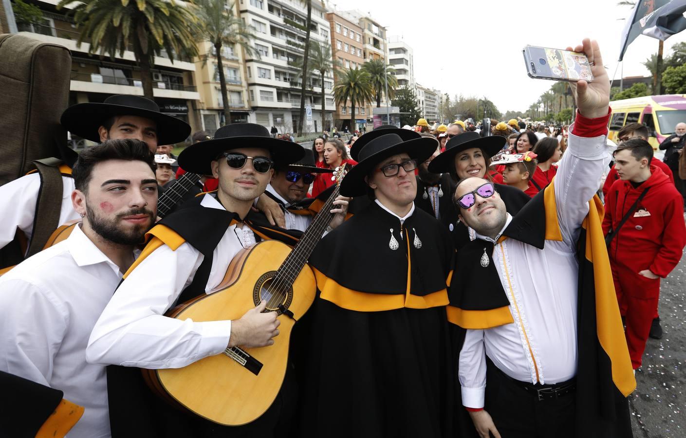 El gran desfile del Carnaval de Córdoba, en imágenes