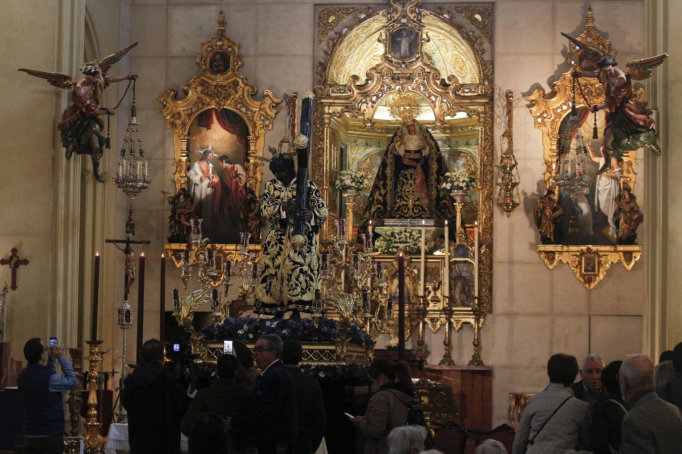 El Señor de la Salud de los Gitanos, preparado para el Vía Crucis de las Cofradías