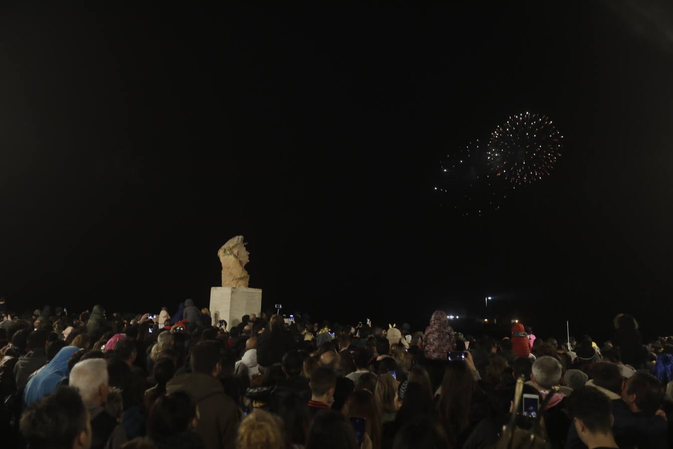 FOTOS: Quema de la Bruja Piti y fuegos artificiales desde La Caleta