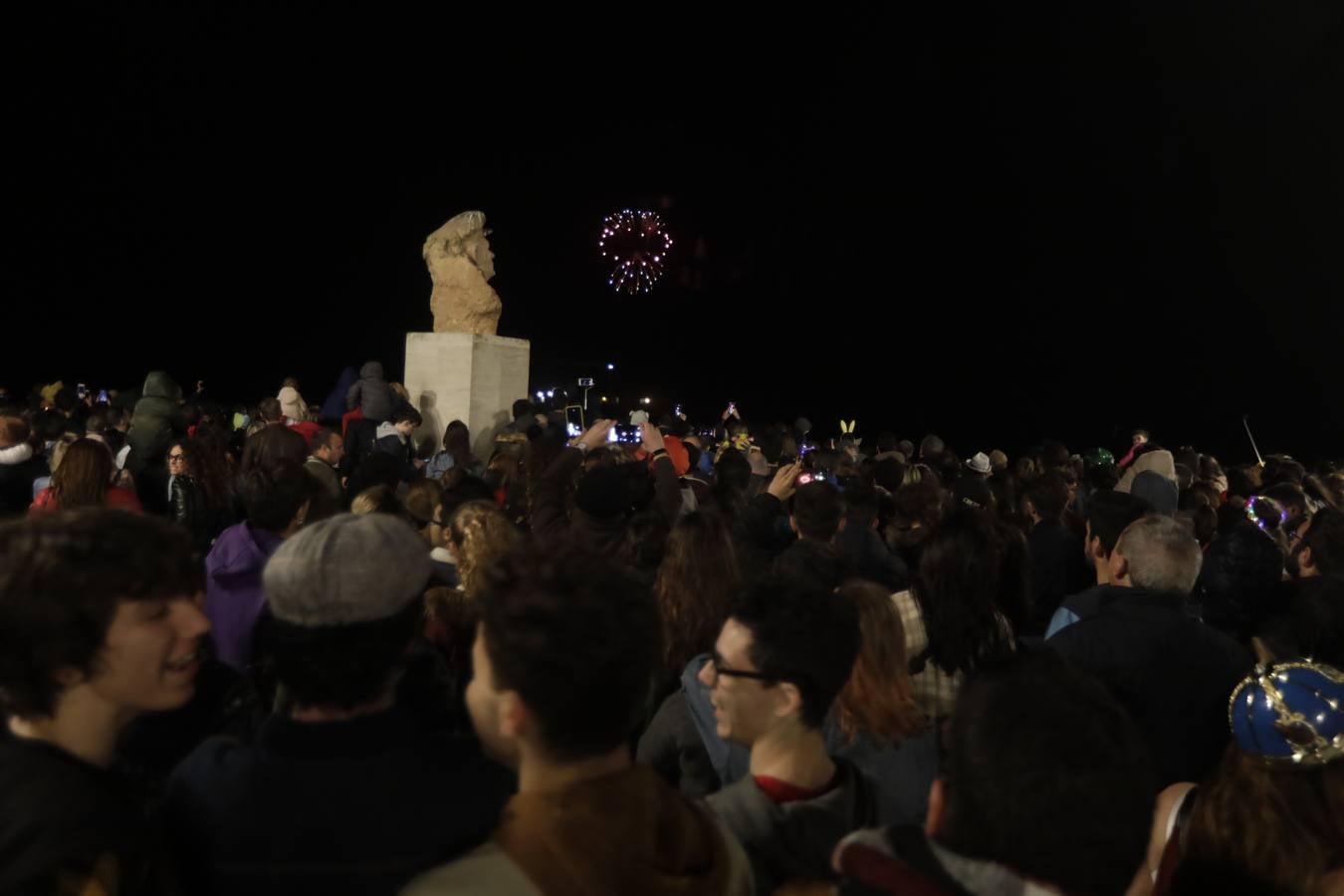 FOTOS: Quema de la Bruja Piti y fuegos artificiales desde La Caleta