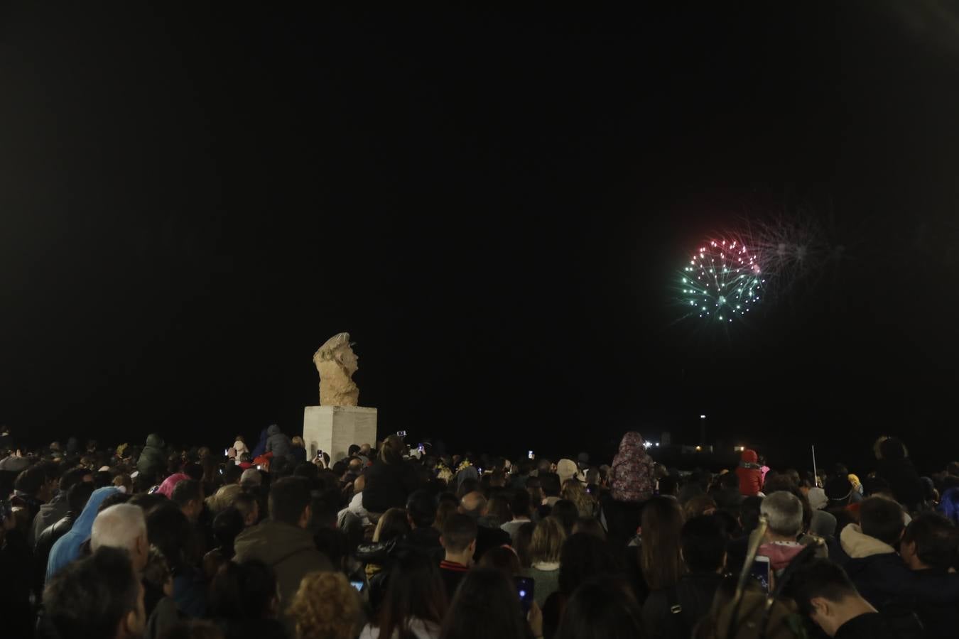 FOTOS: Quema de la Bruja Piti y fuegos artificiales desde La Caleta