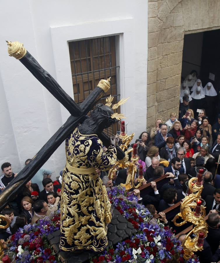 El Vía Crucis del Consejo de Hermandades y Cofradías de Sevilla, en imágenes (II)