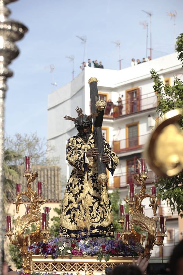 El Vía Crucis del Consejo de Hermandades y Cofradías de Sevilla, en imágenes