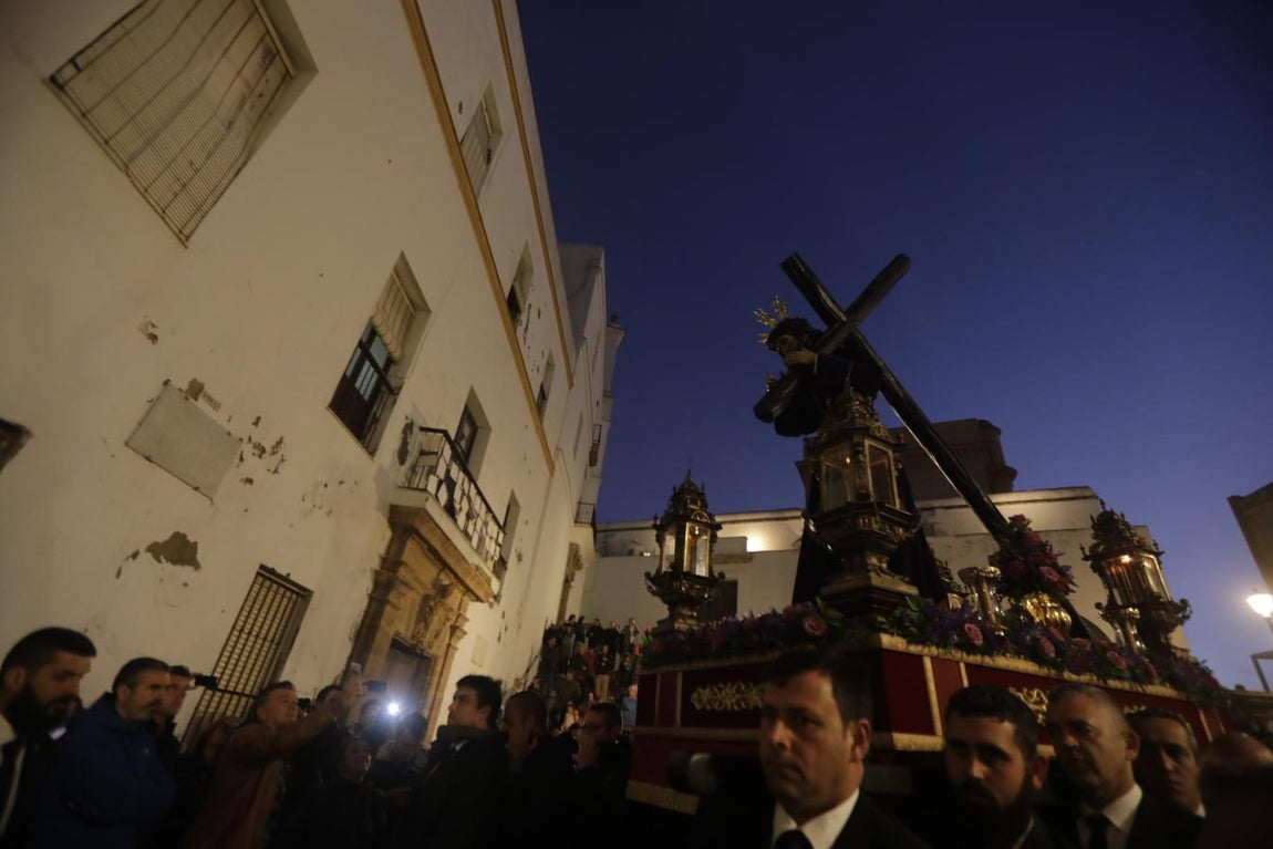 FOTOS: El Señor de Sanidad abre la Cuaresma 2020 en Cádiz