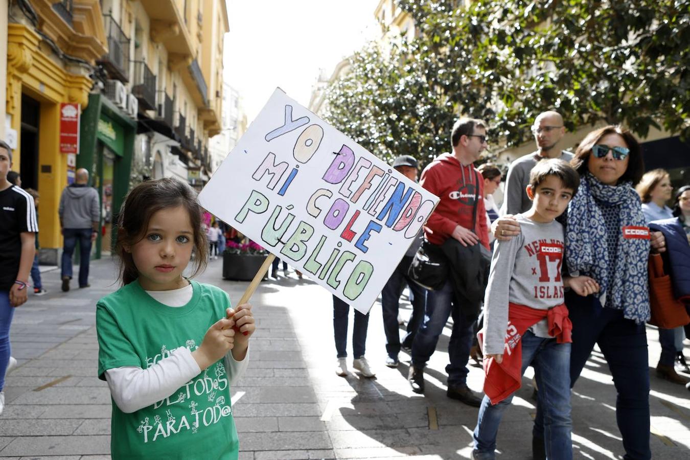 La manifestación en Córdoba contra el decreto de escolarización, en imágenes