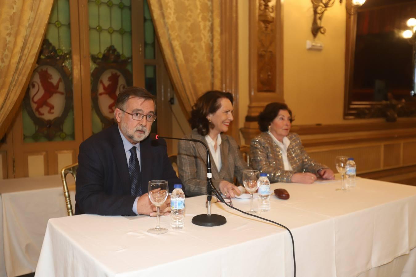 La conferencia de Ángeles Raya en El Templo de Córdoba, en imágenes