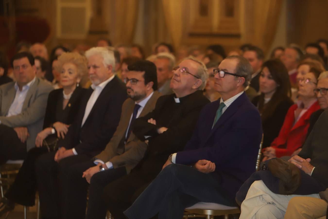 La conferencia de Ángeles Raya en El Templo de Córdoba, en imágenes