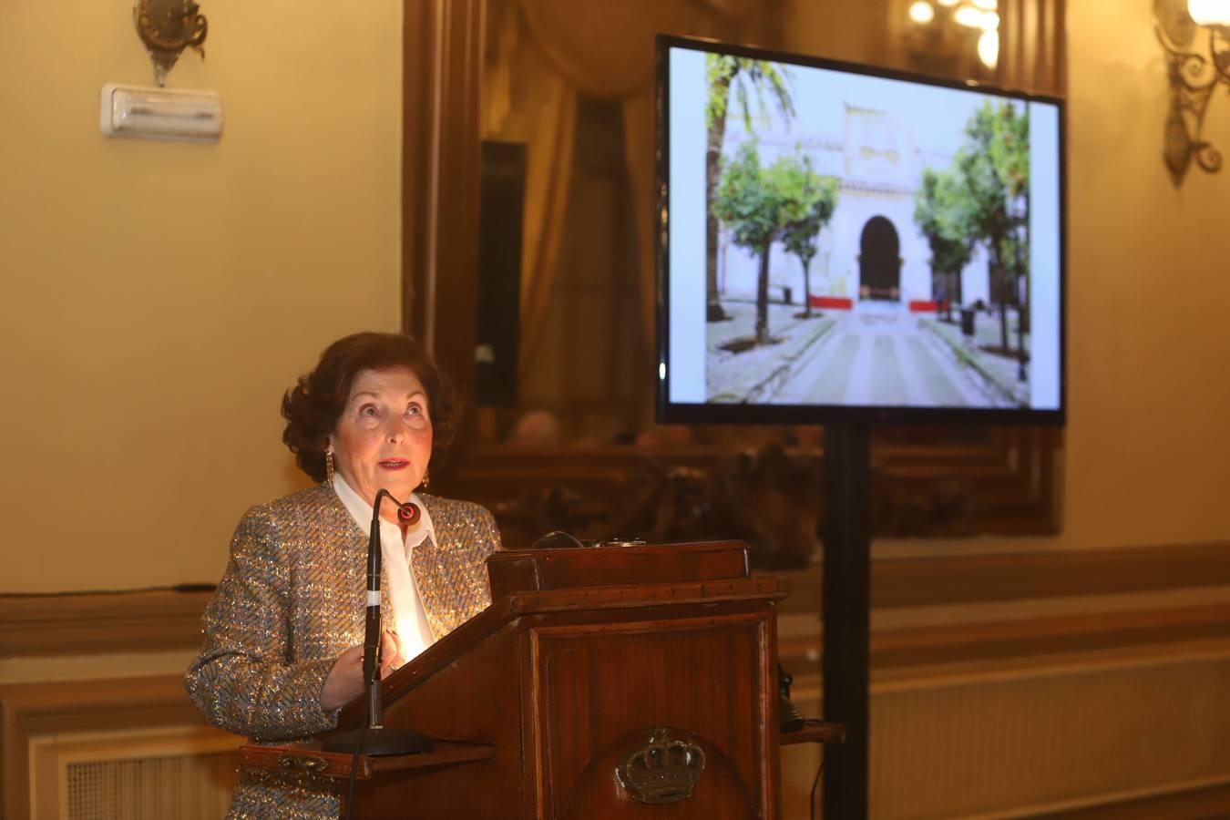 La conferencia de Ángeles Raya en El Templo de Córdoba, en imágenes