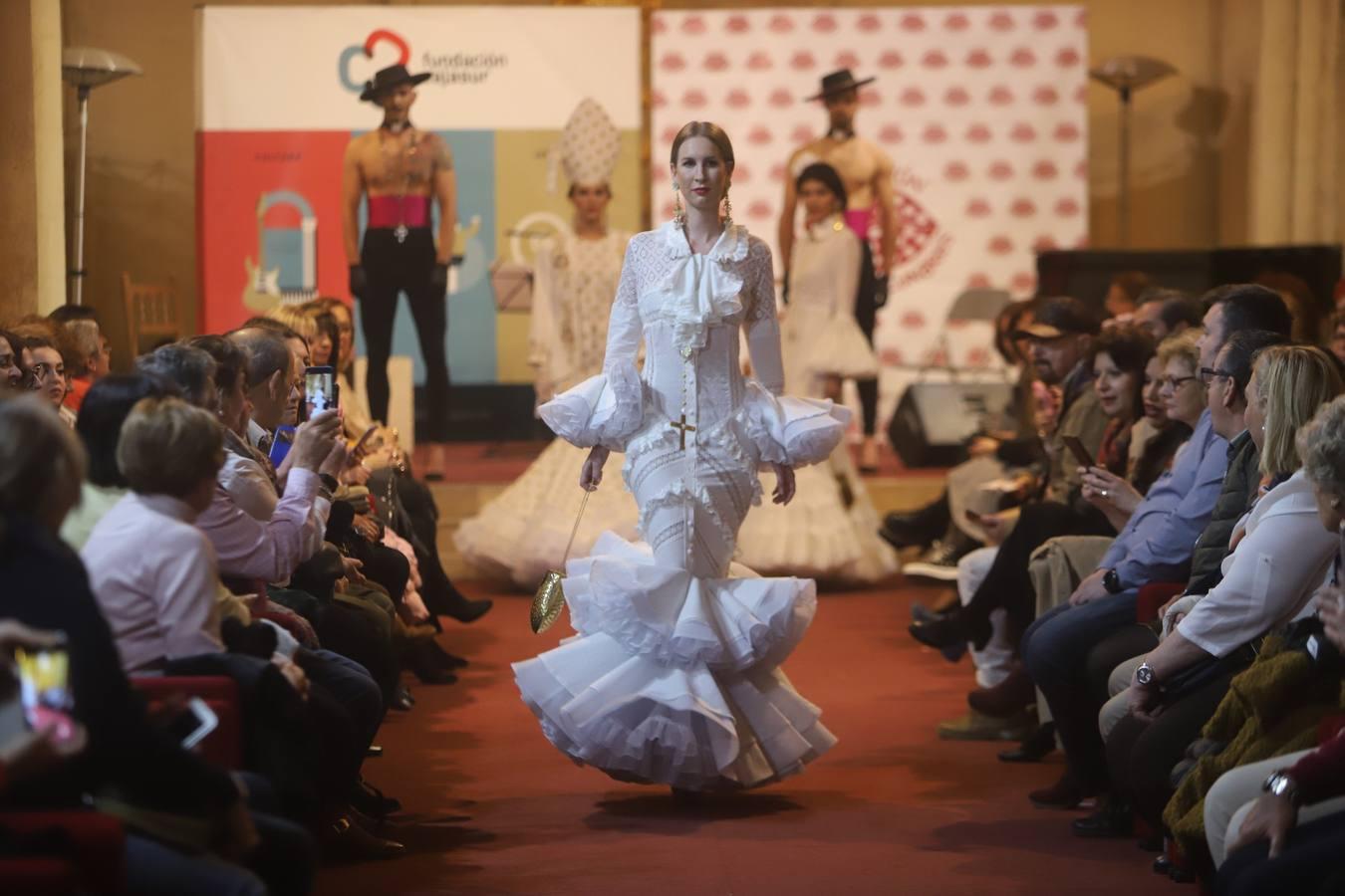 Moda flamenca y solidaria hecha en Córdoba, en imágenes