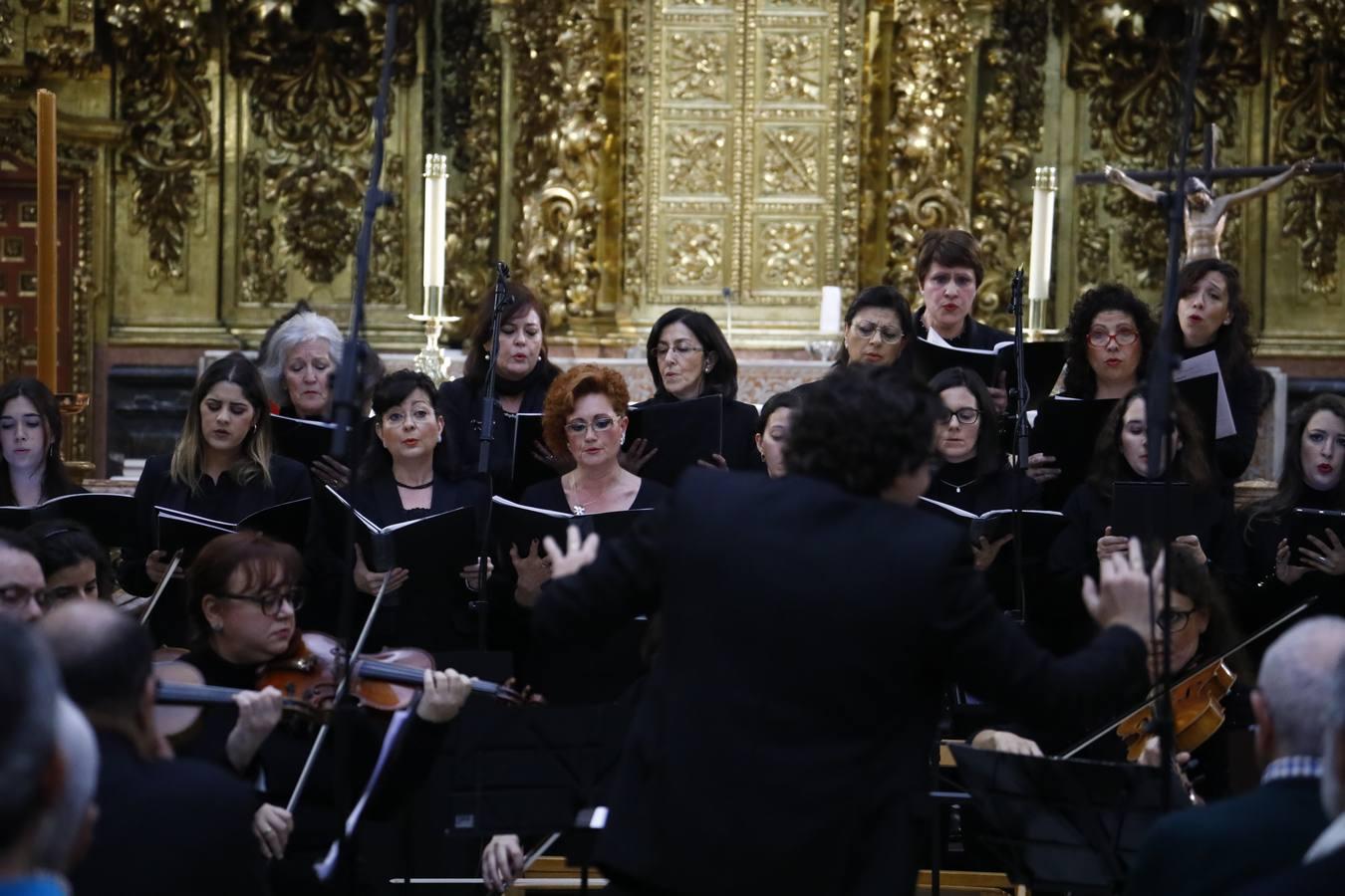 El concierto de la Orquesta y Coro de la Catedral de Córdoba en la Trinidad, en imágenes