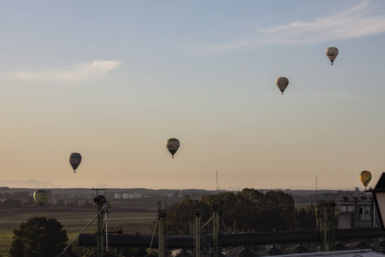 Tablada, epicentro de la XXI edición de la Copa del Rey de globos aerostáticos