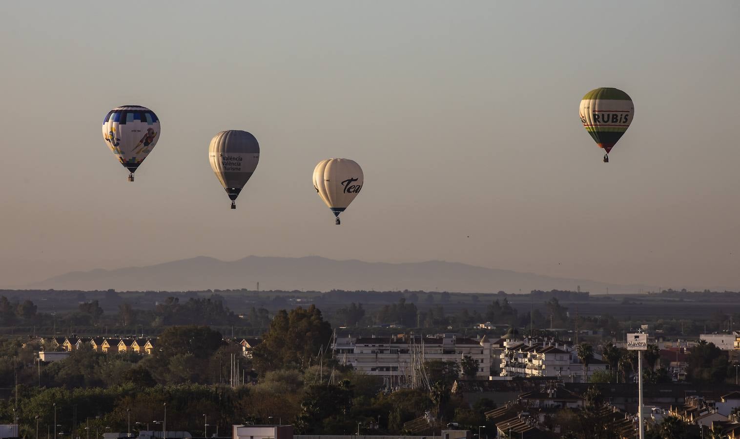 Tablada, epicentro de la XXI edición de la Copa del Rey de globos aerostáticos