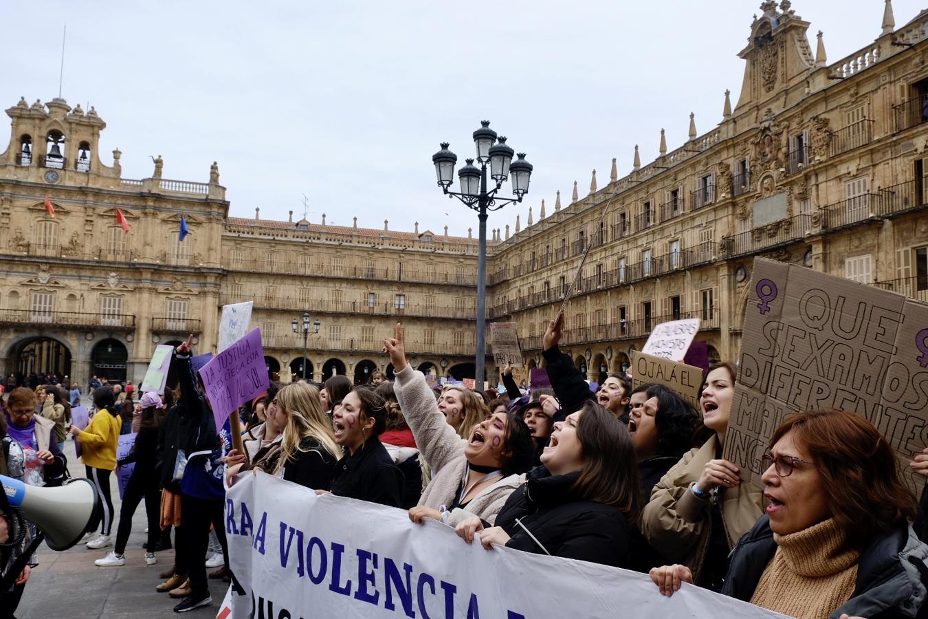 La Plaza Mayor de Salamanca, un escenario perfecto para el 8-M. Salamanca.