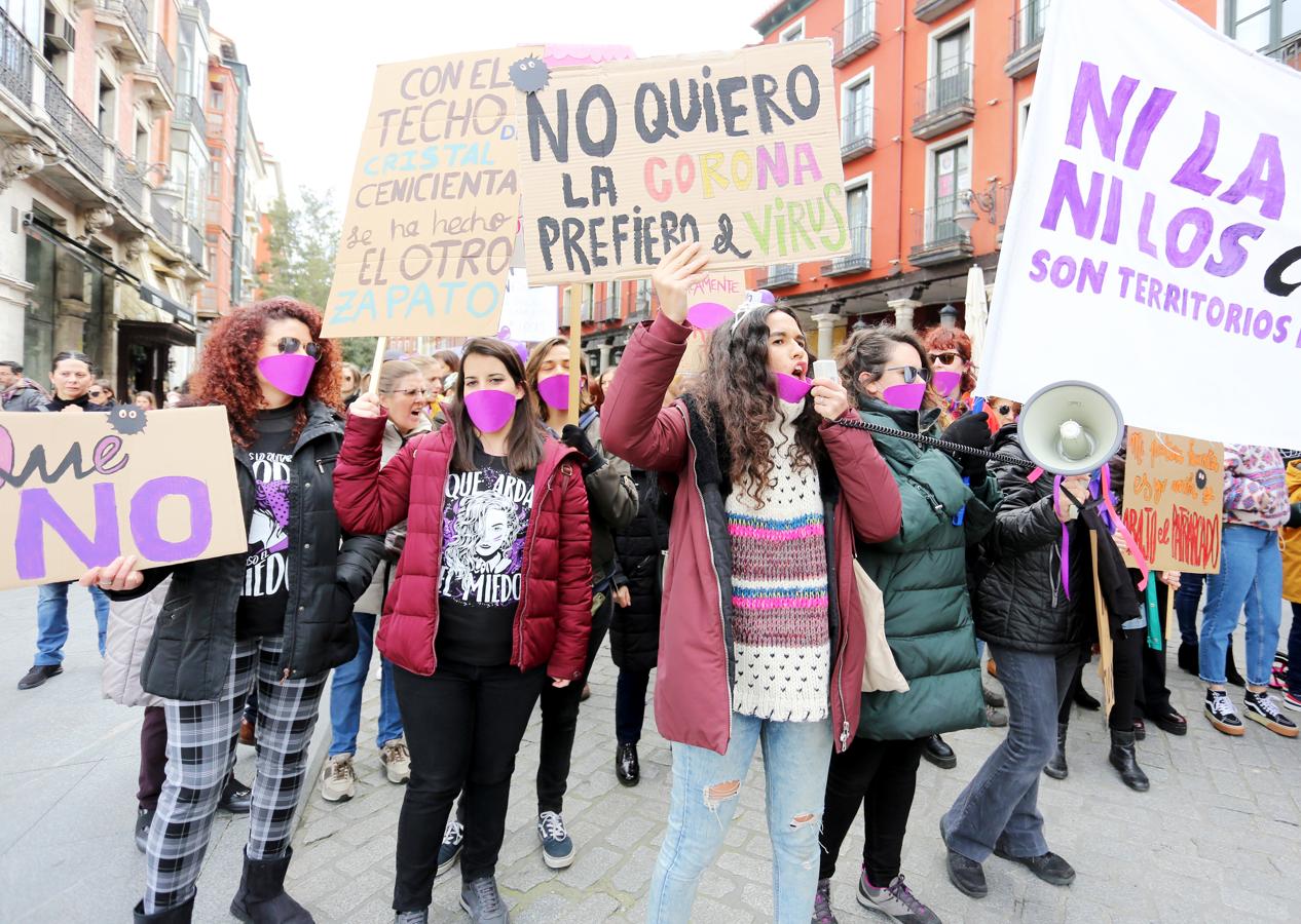 El coronavirus, protagonista también de las manifestaciones del 8-M. Valladolid.