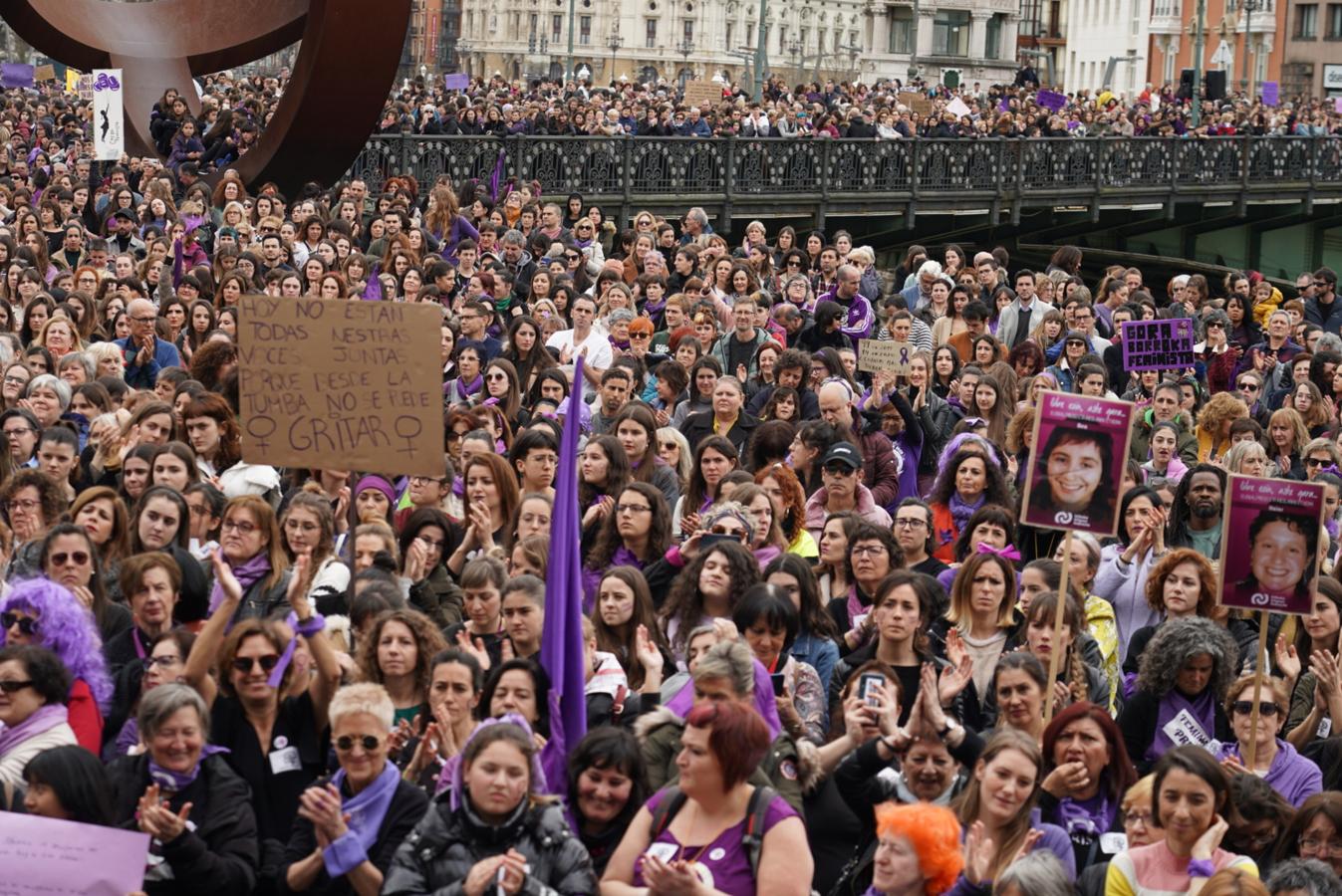 Otra imagen de la manifestación feminista de Bilbao en el Día Internacional de la Mujer. 