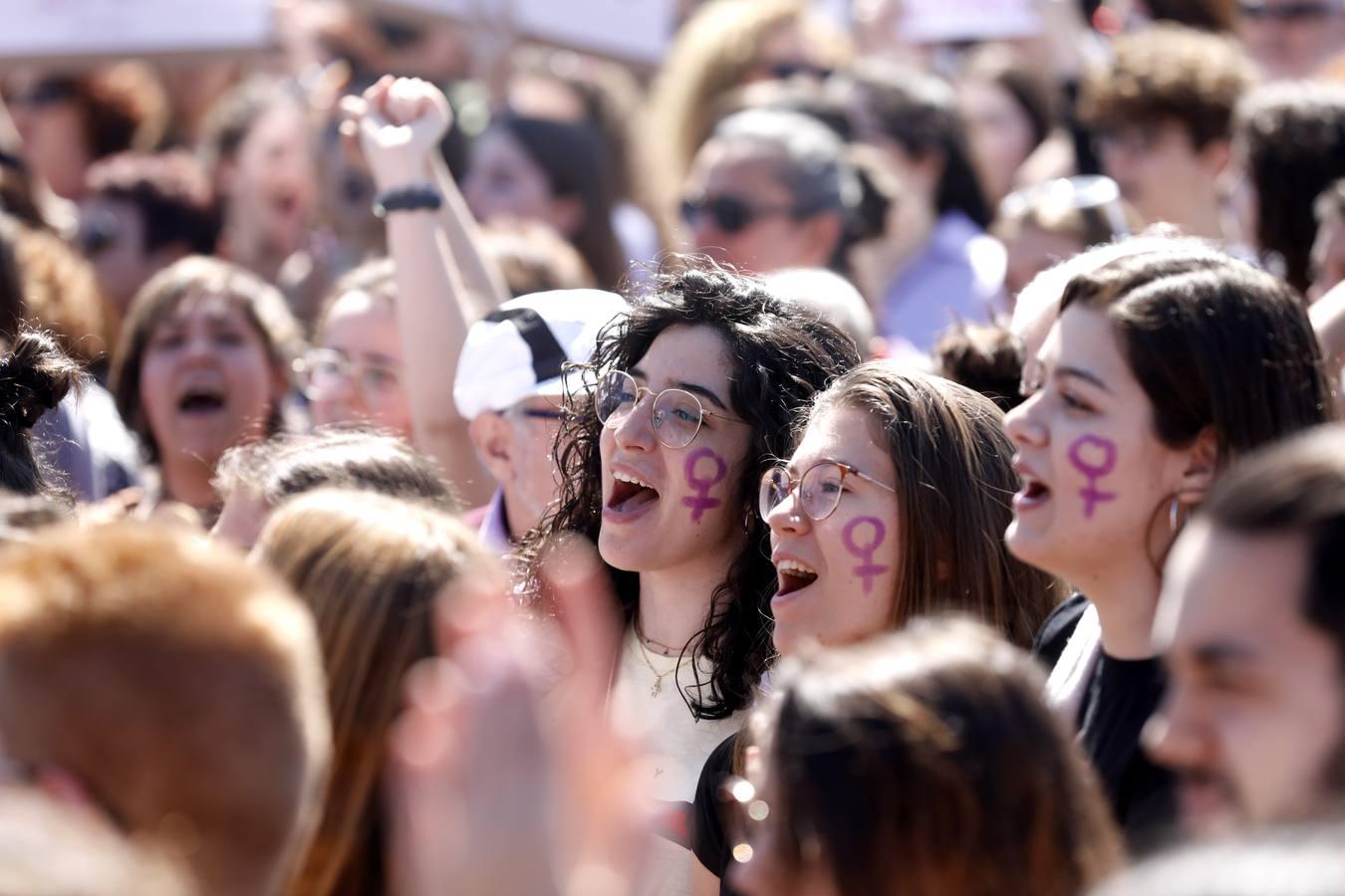 Las mejores imágenes de la manifestación del Día de la Mujer en Córdoba