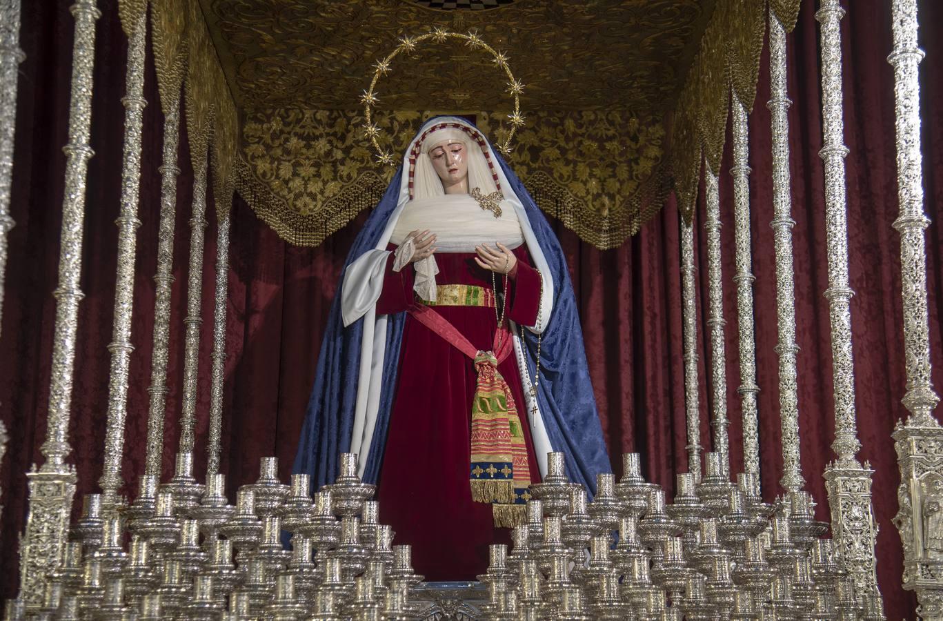 La Virgen del Rosario de Montesión en su paso de palio