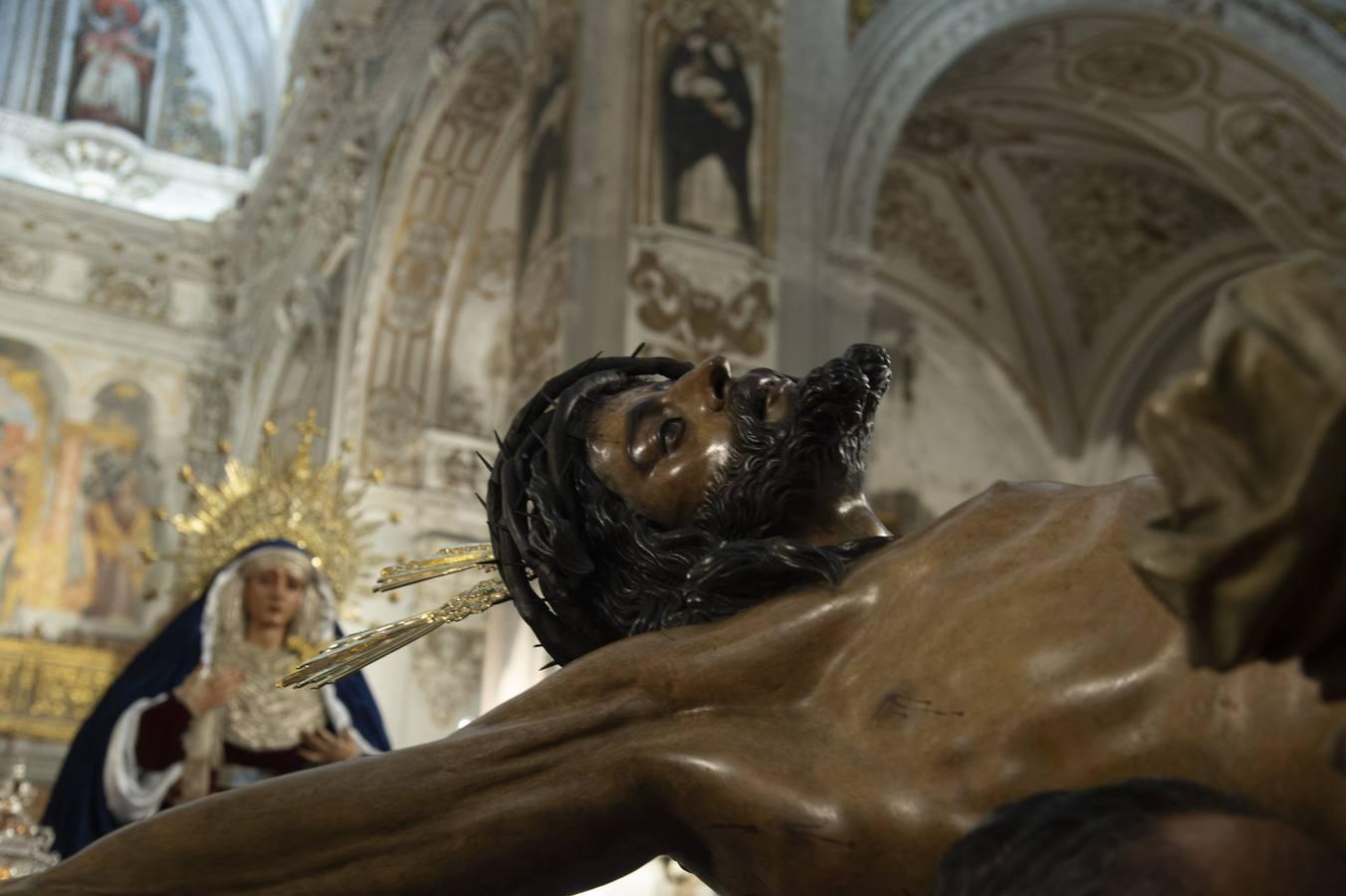 Vía crucis y traslado de Montserrat