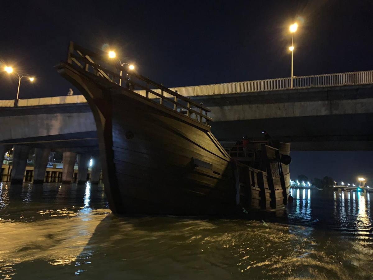 Las imágenes de la réplica de la Nao Victoria 500 en el Guadalquivir